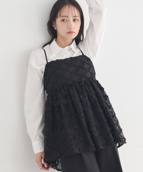 earth music&ecology（アースミュージックアンドエコロジー）の「【2026SS】フリンジレースキャミビスチェ（ベスト・レディース・ブラック/アイボリー・FREE）」の2枚目の写真