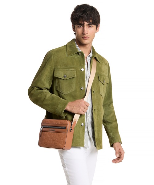 MICHAEL KORS(マイケルコース)の「JET SET ロゴエンボス レザー クロスボディ(ショルダーバッグ・メンズ・ブラウン系・FREE)」の2枚目の写真