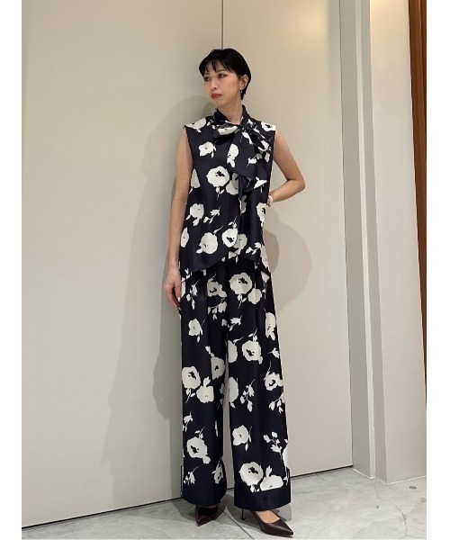 ESTNATION（エストネーション）の「ESTNATION / バイカラーフラワーパネルプリントパンツ（その他パンツ・レディース・インディゴブルー・38/36）」の16枚目の写真