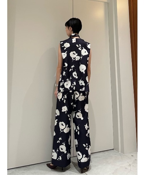 ESTNATION（エストネーション）の「ESTNATION / バイカラーフラワーパネルプリントパンツ（その他パンツ・レディース・インディゴブルー・38/36）」の17枚目の写真