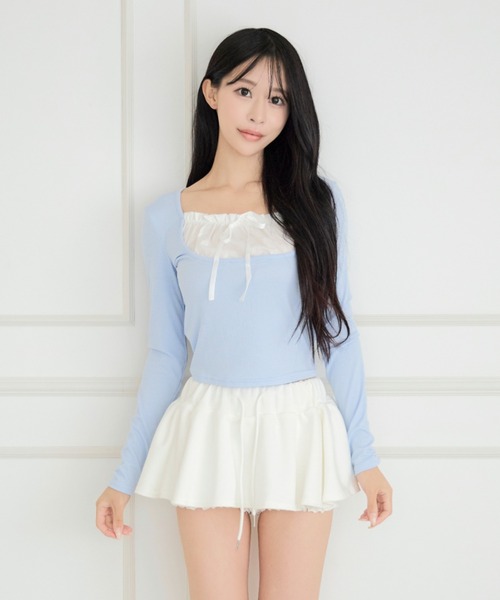 ALLuRing ChaRm(アリュリングチャーム)の「Frill Ribbon Ribbed Knit Blouse / フリルリボンリブニットブラウス(シャツ/ブラウス・レディース・ライトブルー/ブラック・FREE)」の22枚目の写真