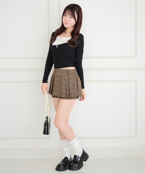 ALLuRing ChaRm(アリュリングチャーム)の「Frill Ribbon Ribbed Knit Blouse / フリルリボンリブニットブラウス(シャツ/ブラウス・レディース・ライトブルー/ブラック・FREE)」の18枚目の写真
