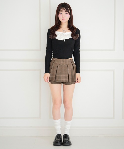 ALLuRing ChaRm(アリュリングチャーム)の「Frill Ribbon Ribbed Knit Blouse / フリルリボンリブニットブラウス(シャツ/ブラウス・レディース・ライトブルー/ブラック・FREE)」の17枚目の写真