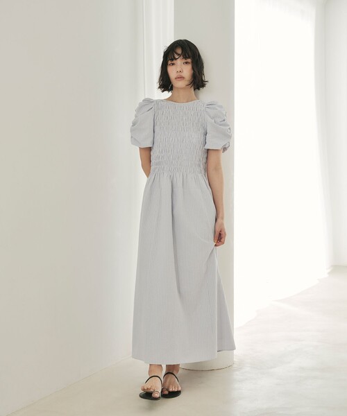 EMMEL REFINES(エメルリファインズ)の「<EMMEL REFINES>EM ストライプ シャーリング フレア ワンピース(ワンピース・レディース・ベージュ/ライトブルー・M/S)」の3枚目の写真