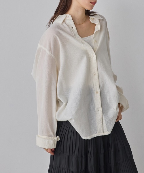 hunch(ハンチ)の「ドビーストライプ カットオフシャツ(シャツ/ブラウス・レディース・オフホワイト/ブラック/ピンク・FREE)」の11枚目の写真