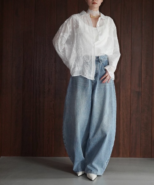 chuclla(チュクラ)の「カーブシルエットワイドデニム chw26s135(デニムパンツ・レディース・ブルー・S/M/L)」の2枚目の写真