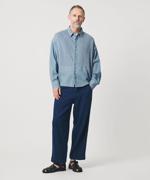 Pheeta（フィータ）の「＜Pheeta＞Trinity  デニムシャツ ‐UNISEX‐ /015CMen-SH5D（シャツ/ブラウス・レディース・ライトブルー/ブラック・1/2）」の4枚目の写真