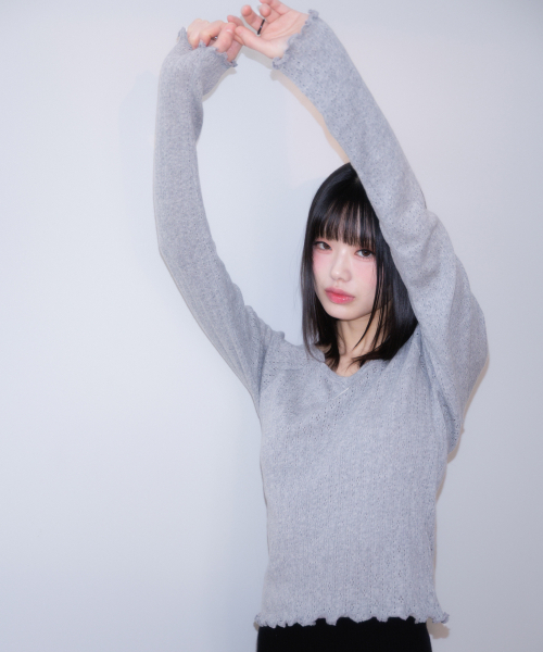 ROSEFRANTZ（ロゼフランツ）の「Lace Label V-Neck Long Sleeve [Gray]（Tシャツ/カットソー・レディース・アッシュグレー・OS）」の7枚目の写真