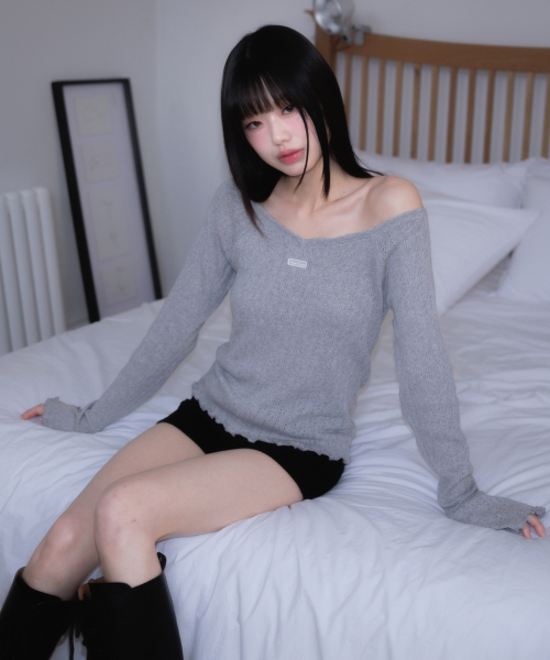 ROSEFRANTZ（ロゼフランツ）の「Lace Label V-Neck Long Sleeve [Gray]（Tシャツ/カットソー・レディース・アッシュグレー・OS）」の11枚目の写真