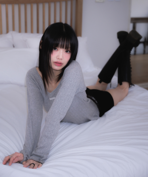 ROSEFRANTZ（ロゼフランツ）の「Lace Label V-Neck Long Sleeve [Gray]（Tシャツ/カットソー・レディース・アッシュグレー・OS）」の12枚目の写真