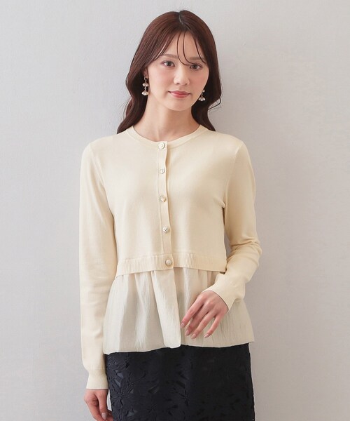 index（インデックス）の「ペプラムレイヤード多釦カーディガン【洗濯機OK】（カーディガン/ボレロ・レディース・アイボリー/ブラック/サックスブルー・36/38/40/42）」の16枚目の写真