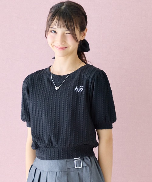 Amourire girl(アムリールガール)の「ワンポイント ロゴ Tシャツ クラシカル パフスリーブ 半袖 Tシャツ カットソー(Tシャツ/カットソー・キッズ・サックスブルー/ブラック/オフホワイト・150cm/140cm/130cm/160cm)」の20枚目の写真