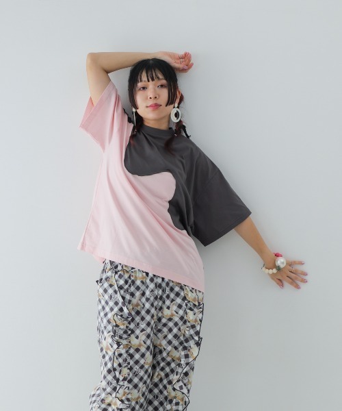 unica(ユニカ)の「twoピースバイカラーTシャツ laides(Tシャツ/カットソー・レディース・ブルー系その他/ブラック×ホワイト/グレー×ピンク・F)」の3枚目の写真