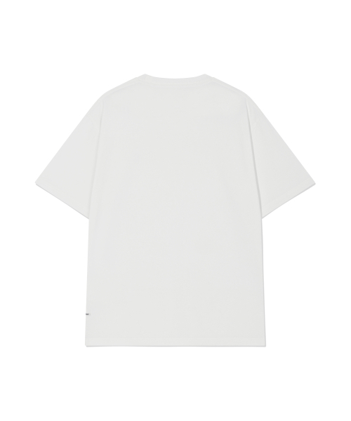 COVERNAT(カバーナット)の「ソロナ スモールCロゴTシャツ ホワイト(Tシャツ/カットソー・レディース・その他・SMALL/MEDIUM/LARGE/X-LARGE/XX-LARGE/X-SMALL)」の2枚目の写真