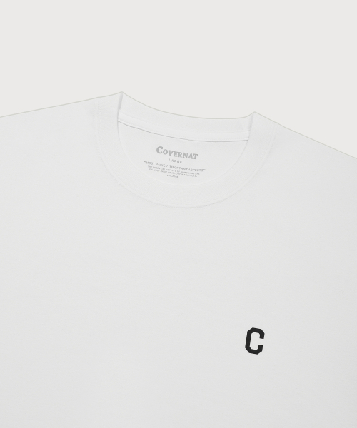COVERNAT(カバーナット)の「ソロナ スモールCロゴTシャツ ホワイト(Tシャツ/カットソー・レディース・その他・SMALL/MEDIUM/LARGE/X-LARGE/XX-LARGE/X-SMALL)」の3枚目の写真