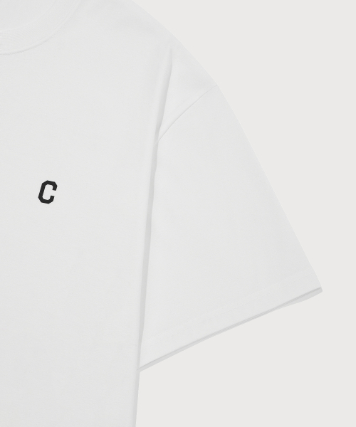 COVERNAT(カバーナット)の「ソロナ スモールCロゴTシャツ ホワイト(Tシャツ/カットソー・レディース・その他・SMALL/MEDIUM/LARGE/X-LARGE/XX-LARGE/X-SMALL)」の5枚目の写真