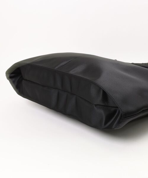 Scrap Book（スクラップブック）の「【TOFF&LOADSTONE】Air 2way shoulder(L)/エア2wayショルダー(L)（ショルダーバッグ・レディース・パープル/ブラック・FREE）」の4枚目の写真