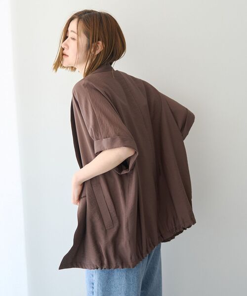 YECCA VECCA(イェッカヴェッカ)の「ハーフスリーブライトジャケット(テーラードジャケット・レディース・チャコールグレー/ブラック/ブラウン・FREE)」の5枚目の写真