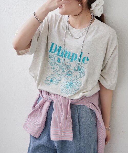 Another Branch olive des olive（アナザーブランチオリーブデオリーブ）の「【人気デザイン】花刺繍×ラインストーンTシャツ（Tシャツ/カットソー・レディース・スミクロ/オフホワイト/オートミール・FREE）」の3枚目の写真