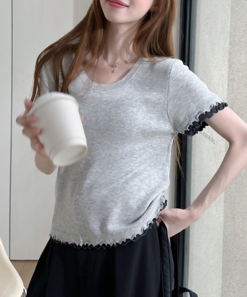 Ada.(エイダ)の「バイカラー メロー デザイン Uネック ニット トップス(ニット/セーター・レディース・ブルー/グレー/イエロー/チャコール・FREE)」の5枚目の写真
