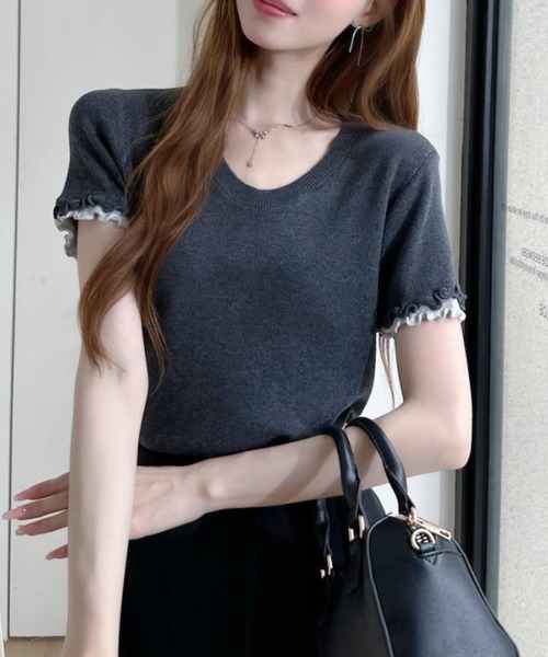 Ada.(エイダ)の「バイカラー メロー デザイン Uネック ニット トップス(ニット/セーター・レディース・ブルー/グレー/イエロー/チャコール・FREE)」の12枚目の写真