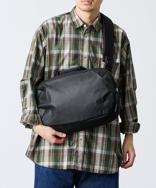 TECH SLING 3 斜背包
