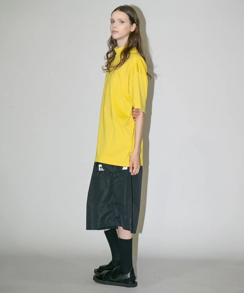 my beautiful landlet（マイビューティフルランドレット）の「【my beautiful landlet】SUPIMA COTTON HIGH NECK T-SHIRT（Tシャツ/カットソー・メンズ・イエロー/チャコールグレー/ブラック/オフホワイト・1/0）」の14枚目の写真