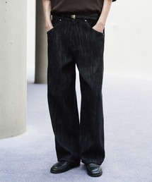 WYM LIDNM（ウィム バイ リドム）の「LASER FADE STANDARD STRAIGHT DENIM/COLORFAST SLUB STANDARD DENIM（デニムパンツ）」