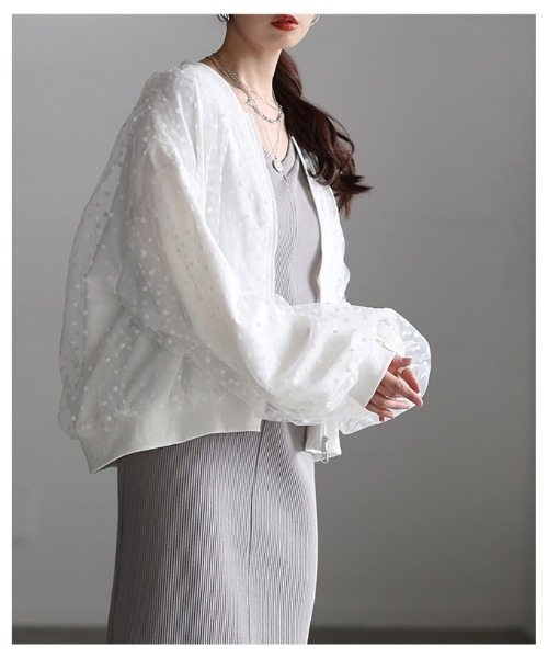 Sawa a la mode(サワアラモード)の「ドット柄チュールレイヤードブルゾン(ブルゾン・レディース・オフホワイト/ブラック・FREE)」の13枚目の写真