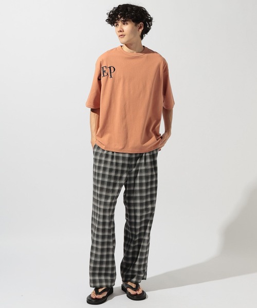 niko and...(ニコアンド)の「刺繍ロゴTシャツ(Tシャツ/カットソー・メンズ・ライトグレー/オフホワイト/ネイビー/オレンジ・LARGE/MEDIUM)」の20枚目の写真