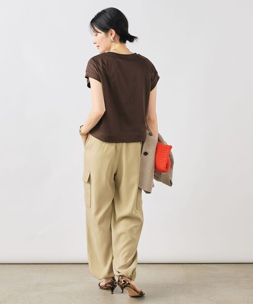 NOLLEY’S(ノーリーズ)の「ウォッシャブルワイドノースリーブTシャツ(Tシャツ/カットソー・レディース・ネイビー/オレンジ/ブラウン/ホワイト・38)」の17枚目の写真