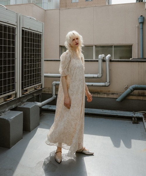 et.UNiVER(エトユニベール)の「NOble A-line dress(ドレス・レディース・アイボリー/ブラック/グレー・SMALL/MEDIUM/LARGE)」の16枚目の写真