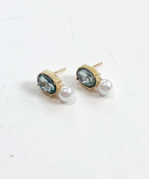 yu-ka(ユーカ)の「YU-KA:ビジュー&パールミニピアス Rhinestone and pearl mini earrings(ピアス(両耳用)・レディース・ゴールド・FREE)」の4枚目の写真