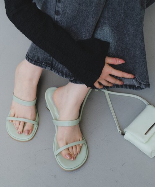 Kastane(カスタネ)の「【4色展開】カラバリサンダル(サンダル・レディース・ブラック/アイボリー/サンドベージュ/ミント・37/38/36)」の4枚目の写真