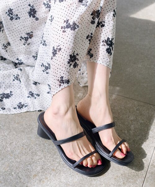 Kastane(カスタネ)の「【4色展開】カラバリサンダル(サンダル・レディース・ブラック/アイボリー/サンドベージュ/ミント・37/38/36)」の1枚目の写真