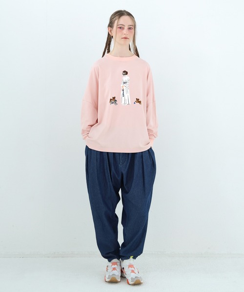 bedsidedrama（ベットサイドドラマ）の「DOG SAVE THE QUEEN Wide Pullover（Tシャツ/カットソー・レディース・ピンク/ホワイト/ブラック・2/1）」の4枚目の写真