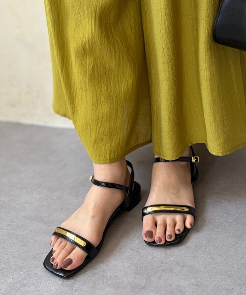 Chez toi（シェトワ）の「ゴールドプレートサンダル（サンダル・レディース・シルバー/ベージュ/ブラック・MEDIUM/LARGE）」の9枚目の写真