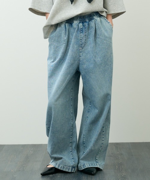 A.D.C.L.(エーディーシーエル)の「イージーデニム バレルパンツ(デニムパンツ・レディース・ブルー/サックスブルー・L/M)」の1枚目の写真