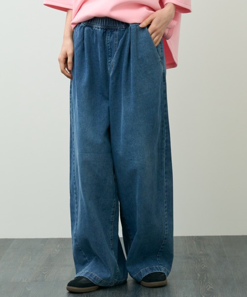 A.D.C.L.(エーディーシーエル)の「イージーデニム バレルパンツ(デニムパンツ・レディース・ブルー/サックスブルー・L/M)」の2枚目の写真