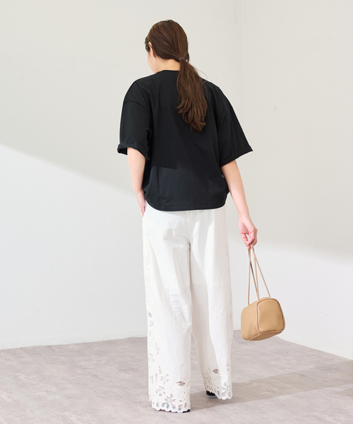 FRAMeWORK(フレームワーク)の「ATON/エイトン SUVIN 60/2 WIDE SLEEVE T-SHIRT(Tシャツ/カットソー・レディース・ホワイト/アイボリー/ブラック・FREE)」の6枚目の写真
