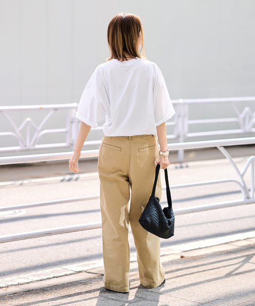 FRAMeWORK(フレームワーク)の「ATON/エイトン SUVIN 60/2 WIDE SLEEVE T-SHIRT(Tシャツ/カットソー・レディース・ホワイト/アイボリー/ブラック・FREE)」の13枚目の写真