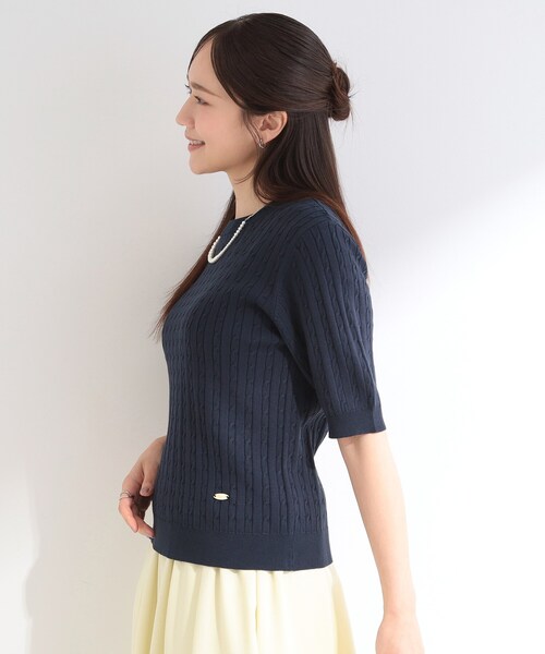 SHOO・LA・RUE（シューラルー）の「【洗濯機可/S-LL】ミニケーブルで上品に 5分袖ニット（ニット/セーター・レディース・ライトグレー/ネイビー・04/03/02/01）」の8枚目の写真