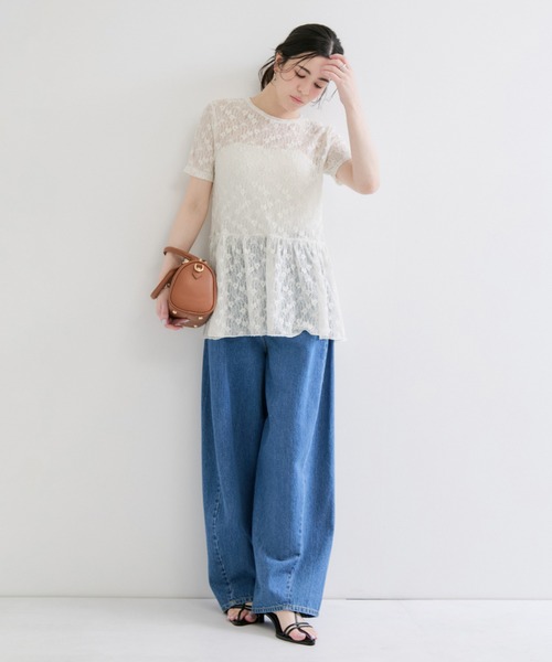 le cercle ADAM ET ROPE'(ルセルクルアダムエロペ)の「レースカットトップス(Tシャツ/カットソー・レディース・ブラック/ホワイト・FREE)」の3枚目の写真