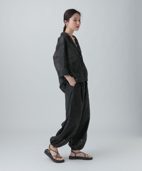 LEPSIM(レプシィム)の「オーガンジー刺繍パンツ 637639(その他パンツ・レディース・オフホワイト/ブラック・FREE)」の18枚目の写真