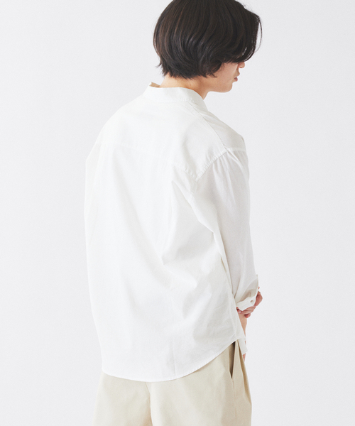 JOURNAL STANDARD relume(ジャーナルスタンダード レリューム)の「JAMES FABRIC コットンリネン ガーメントダイ シャツ(シャツ/ブラウス・メンズ・ブラック/ホワイト/グリーン/ベージュ/ネイビー・MEDIUM/LARGE)」の6枚目の写真