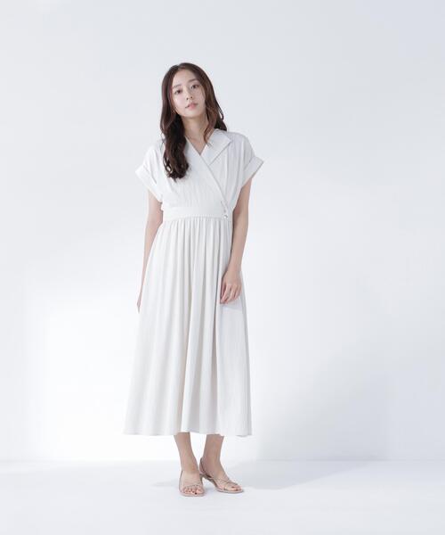 NATURAL BEAUTY BASIC(ナチュラルビューティーベーシック)の「カシュクールフレンチスリーブワンピース(ワンピース・レディース・ネイビー/ブルー/オフホワイト・P/S/SMALL/MEDIUM)」の2枚目の写真
