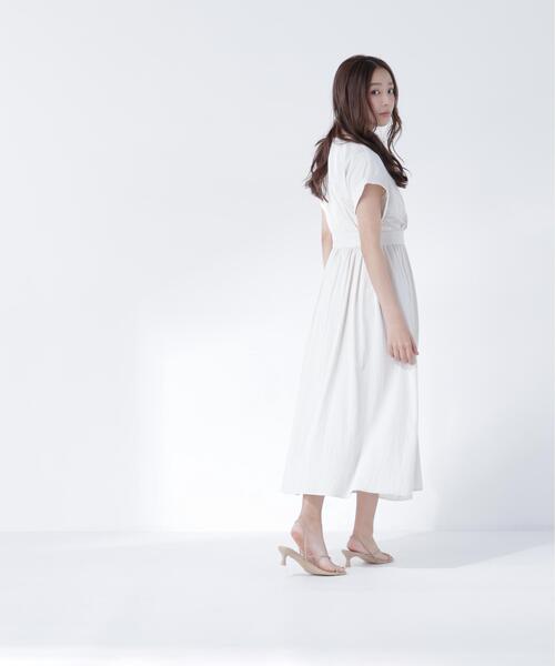 NATURAL BEAUTY BASIC(ナチュラルビューティーベーシック)の「カシュクールフレンチスリーブワンピース(ワンピース・レディース・ネイビー/ブルー/オフホワイト・P/S/SMALL/MEDIUM)」の16枚目の写真