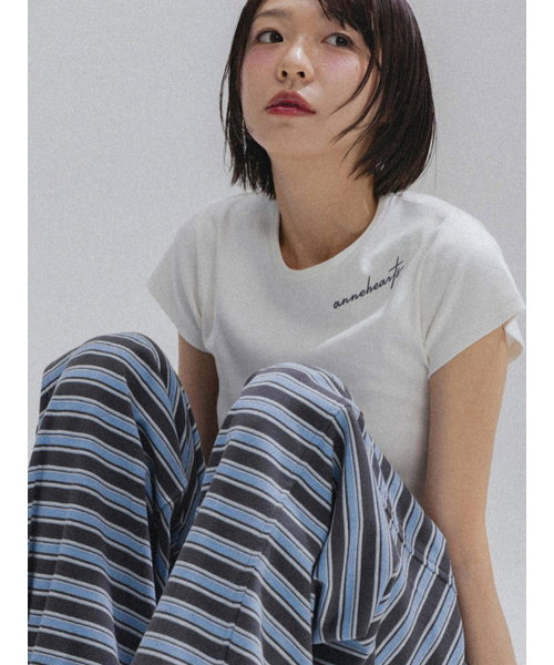 ANNEHEARTS(アンハーツ)の「Slim Modal lettering Tee_IVORY(Tシャツ/カットソー・レディース・その他・FREE)」の3枚目の写真