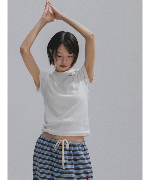 ANNEHEARTS(アンハーツ)の「Slim Modal lettering Tee_IVORY(Tシャツ/カットソー・レディース・その他・FREE)」の4枚目の写真