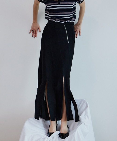 MAISON SPECIAL(メゾンスペシャル)の「Big Fringe Skirt/ビックフリンジスカート(スカート・レディース・ブラウン/ブラック/ブルー・36/38)」の4枚目の写真